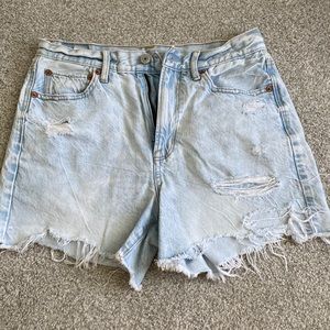 90s boyfriend shorts